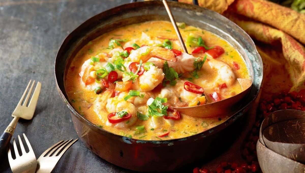 Delicious And Easy Seafood Stew &amp;quot;Moqueca Baiana&amp;quot; | Guarani Fusion Kitchen
